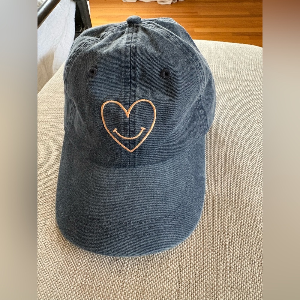 Cinq a’ Sept baseball cap with Heart Embroidery NEW